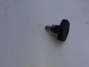 Handwheel clamp for Sprayer boom brackets - 