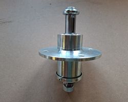Complete hub/shaft assembly for all Logic Rotary Toppers