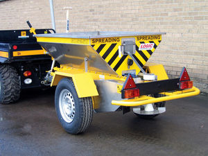 Logic Salt Spreaders - GDS Range of Salt Spreader